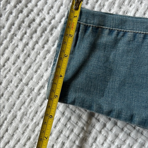 Levi's Blue Slim Fit Jeans with Classic Stitching - Picture 9 of 13
